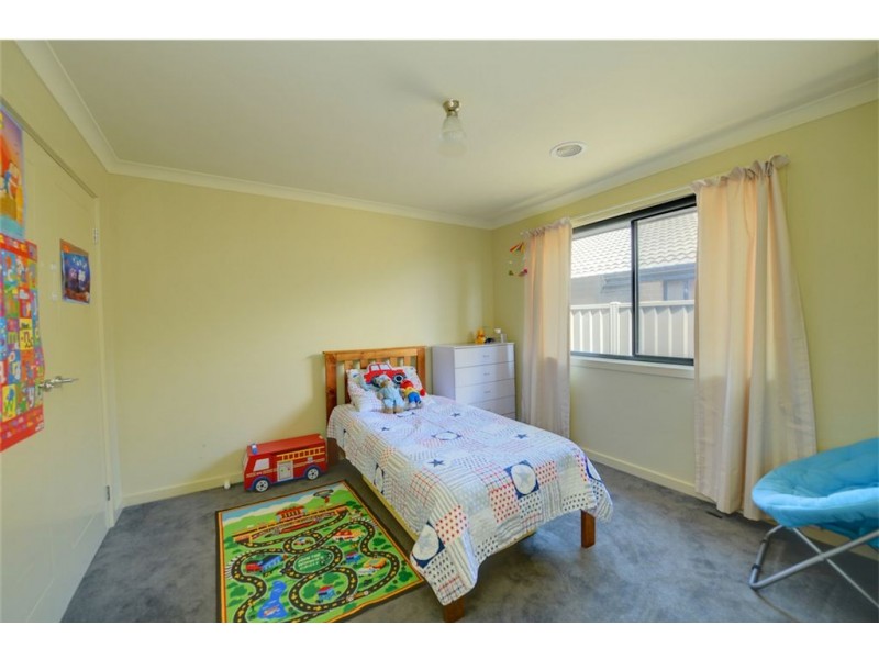 5 Chilton Close, Delacombe VIC 3356