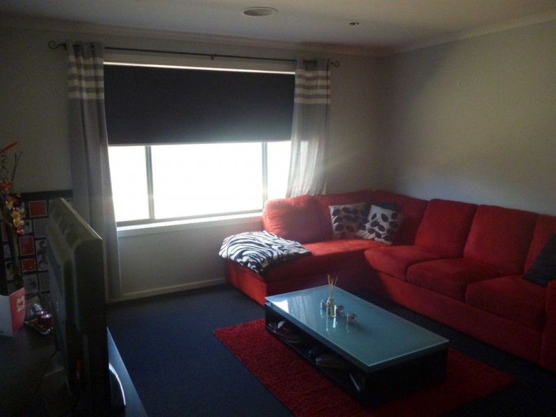 9 Cartledge Avenue, Mount Clear VIC 3350