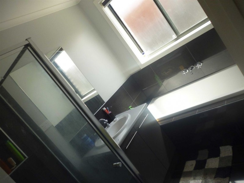 9 Cartledge Avenue, Mount Clear VIC 3350