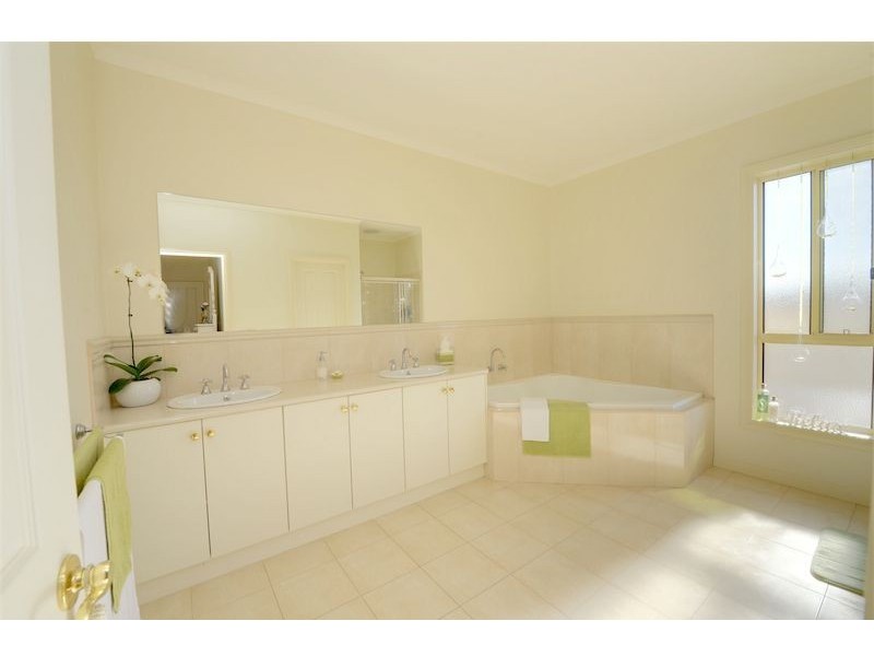 4824 Colac-Ballarat Road, Napoleons VIC 3352