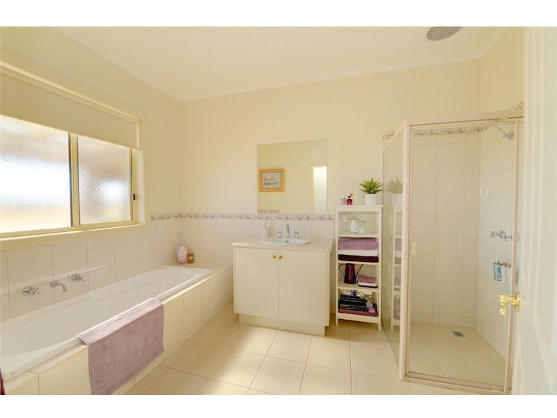 4824 Colac-Ballarat Road, Napoleons VIC 3352