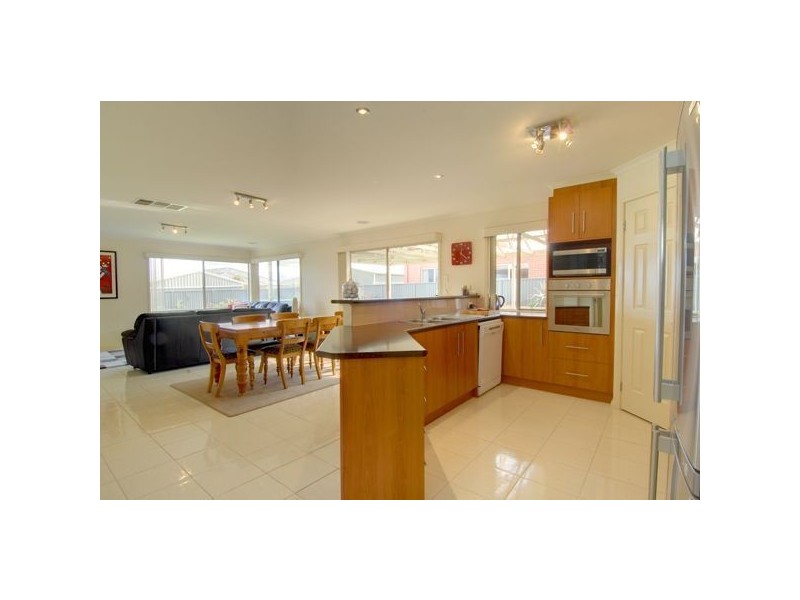 32 Merino Drive, Ballarat VIC 3350