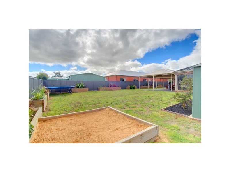 32 Merino Drive, Ballarat VIC 3350