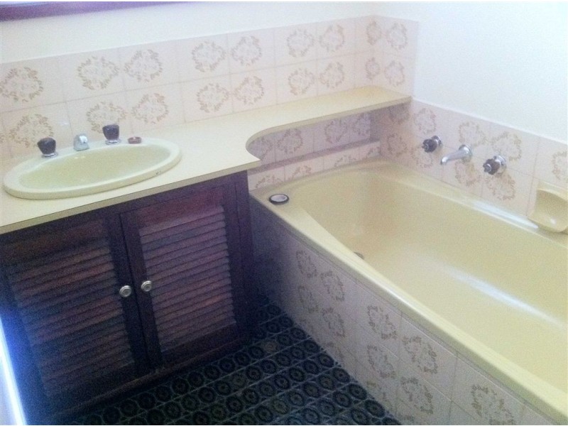 10 Conniston Street, Wendouree VIC 3355