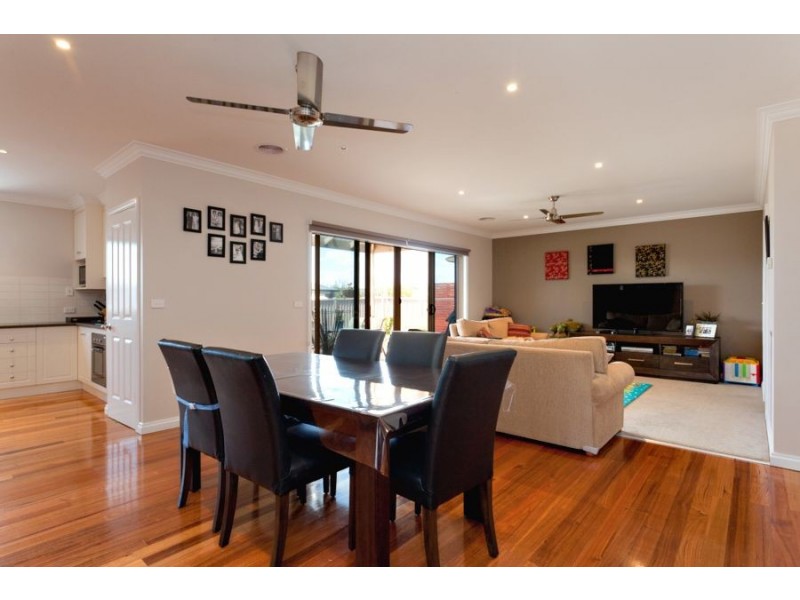 15 Maurie Paull Court, Mount Clear VIC 3350