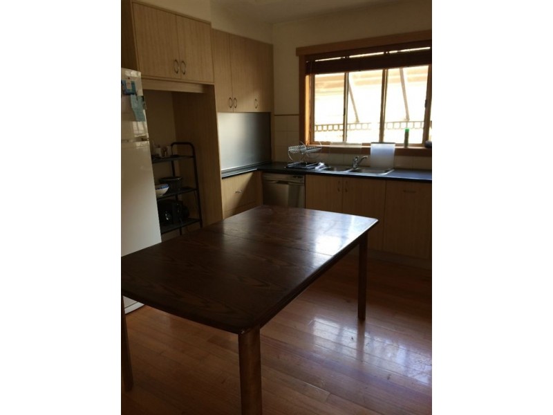 715 Pleasant Street, Redan VIC 3350