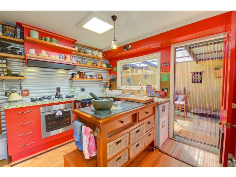 102 Lane Street, Brown Hill VIC 3350