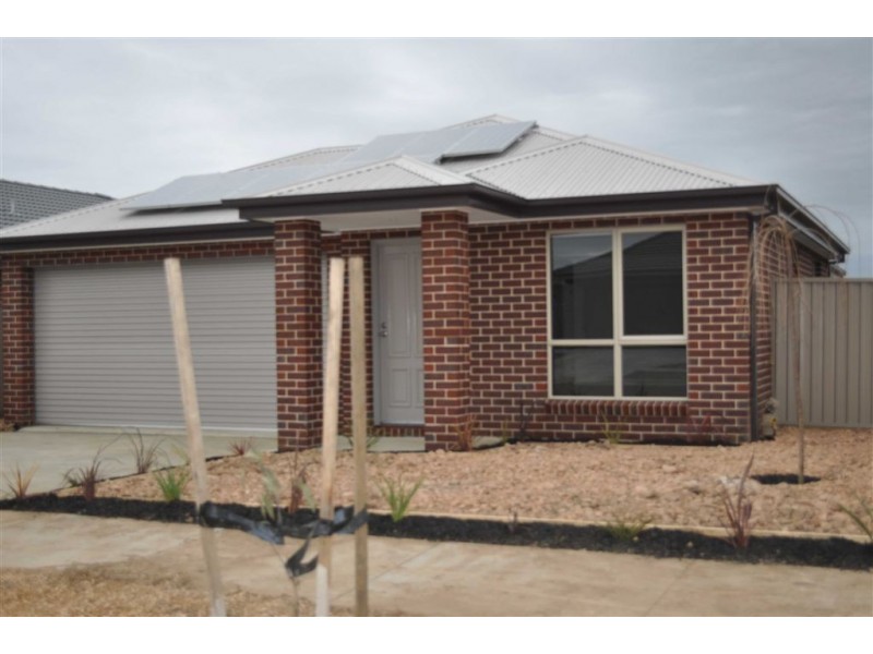 6 Oberon Street, Alfredton VIC 3350