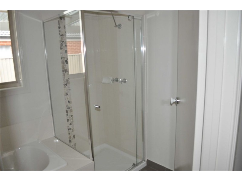 6 Oberon Street, Alfredton VIC 3350