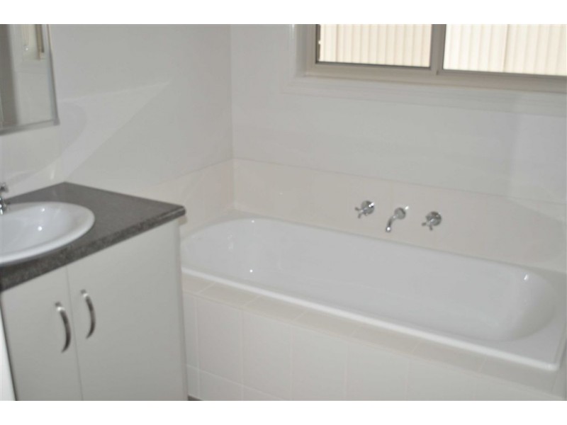 6 Oberon Street, Alfredton VIC 3350