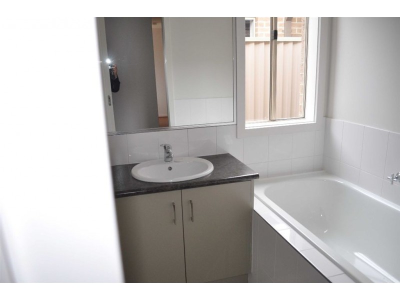 2/274 Albert Street, Sebastopol VIC 3356