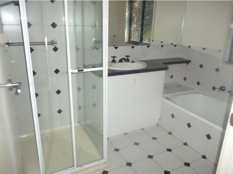 24 Lemuela Court, Invermay Park VIC 3350