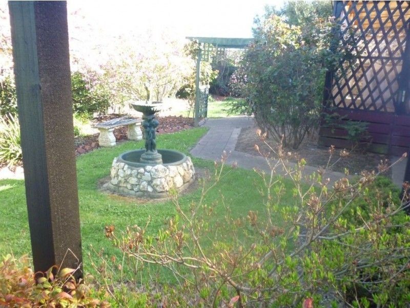 24 Lemuela Court, Invermay Park VIC 3350