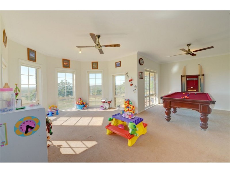 51 Molesworth Court, Gordon VIC 3345