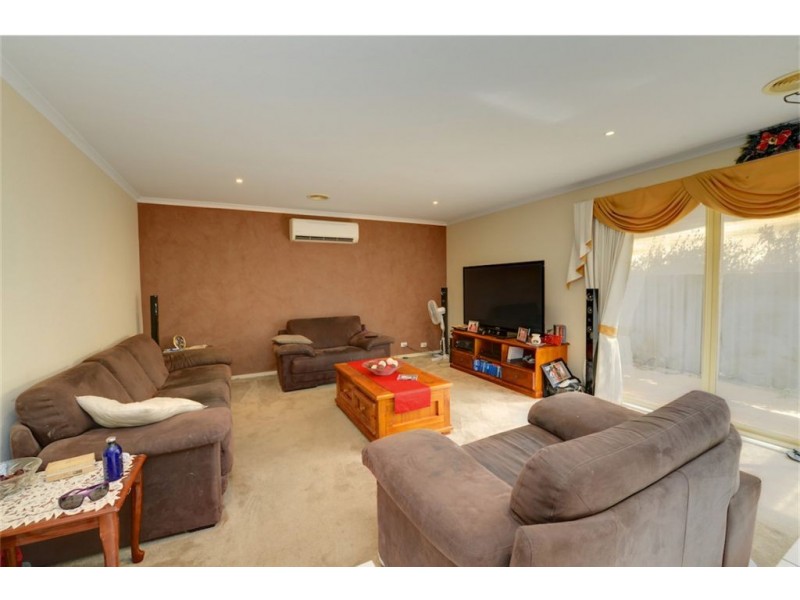 11 Clifton Street, Delacombe VIC 3356