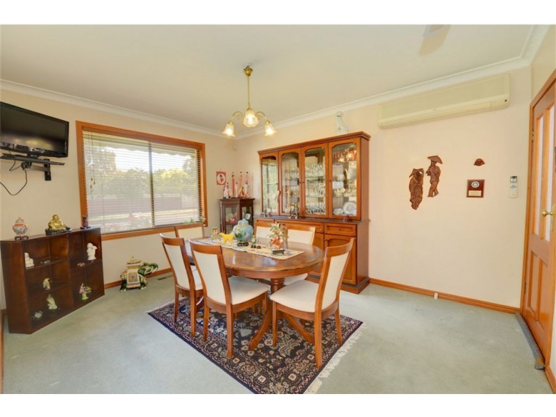 18 Crocker Street, Lake Wendouree VIC 3350