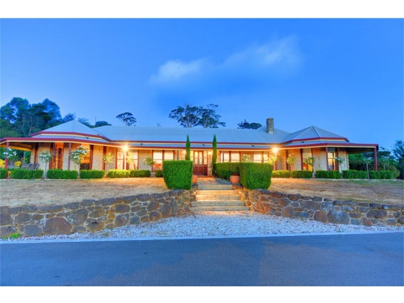 34 Granny White Lane, Buninyong VIC 3357