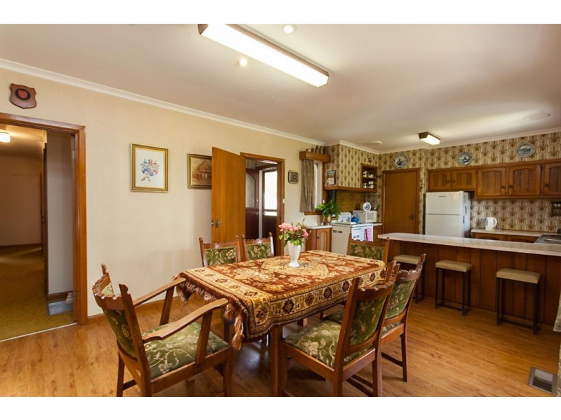 38 Moore Street, Creswick VIC 3363