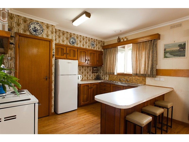 38 Moore Street, Creswick VIC 3363