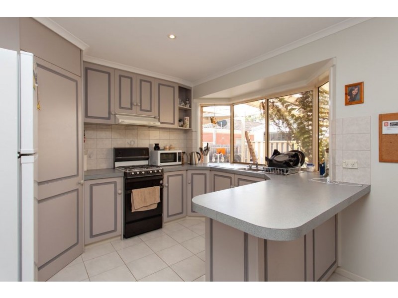 43 McNulty Drive, Wendouree VIC 3355