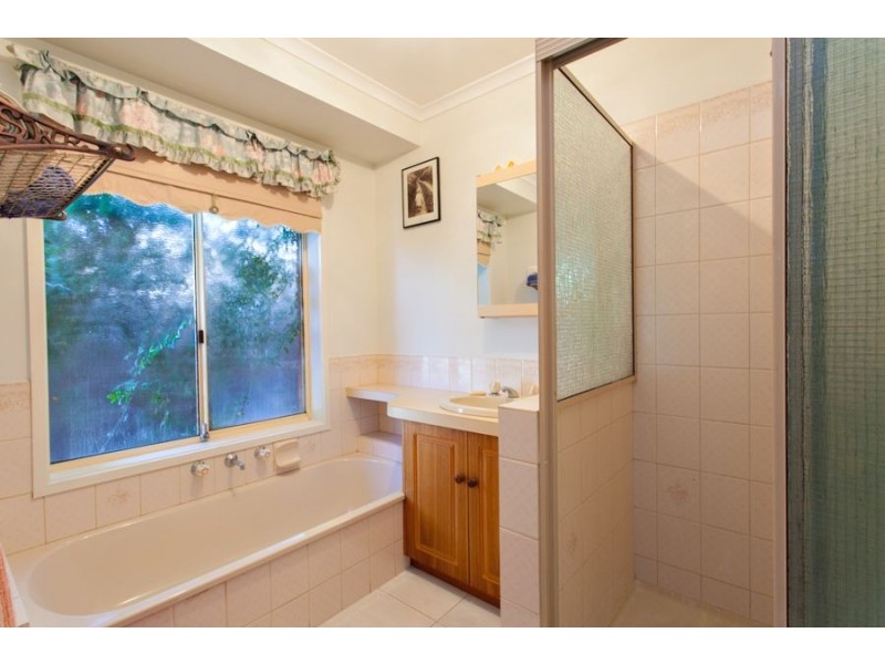 43 McNulty Drive, Wendouree VIC 3355