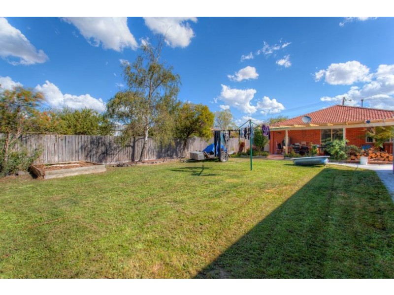 43 McNulty Drive, Wendouree VIC 3355