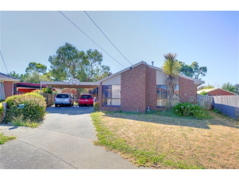 5 Cook Close, Sebastopol VIC 3356
