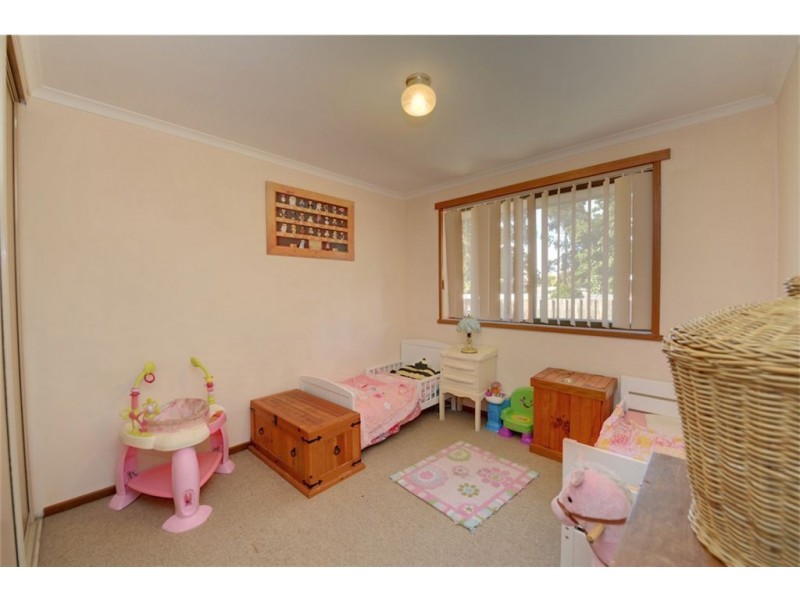 5 Cook Close, Sebastopol VIC 3356