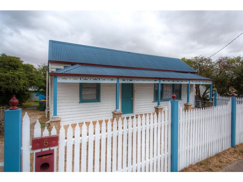 5 Reed Street, Creswick VIC 3363