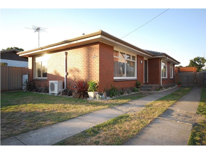 6 Cuthberts Road, Alfredton VIC 3350