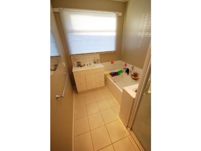 6 Cuthberts Road, Alfredton VIC 3350