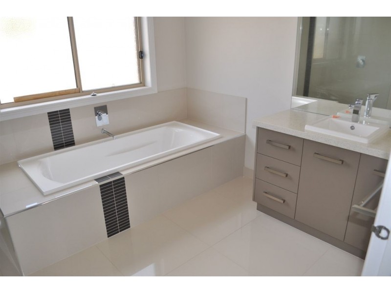 120 Ibis Gardens Court, Cardigan VIC 3352