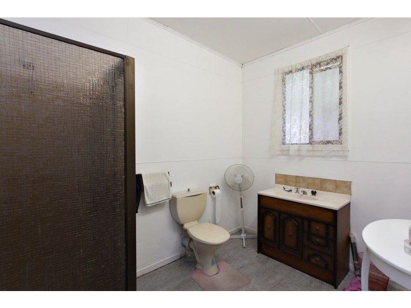 2 Milverton Lane, Canadian VIC 3350