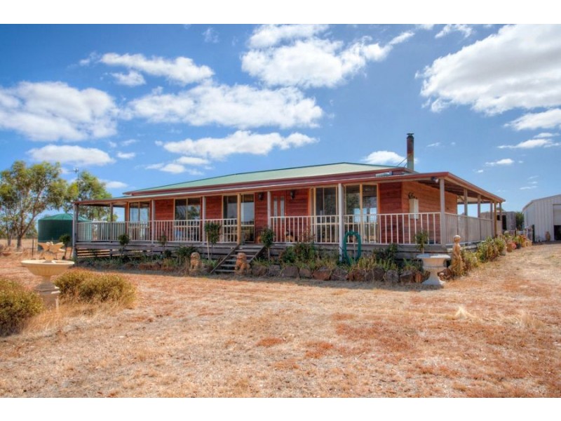 30 Berry Mine Lane, Creswick VIC 3363