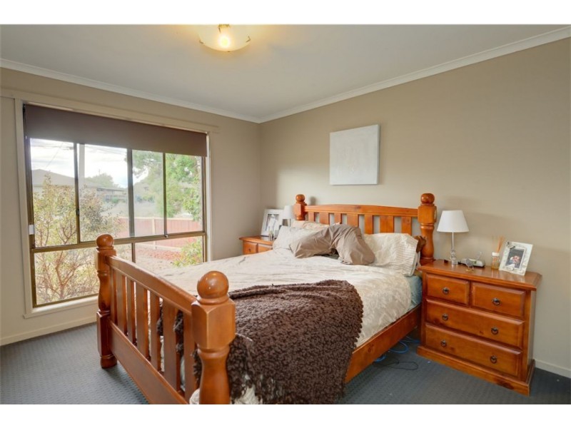 26 Iona Drive, Sebastopol VIC 3356