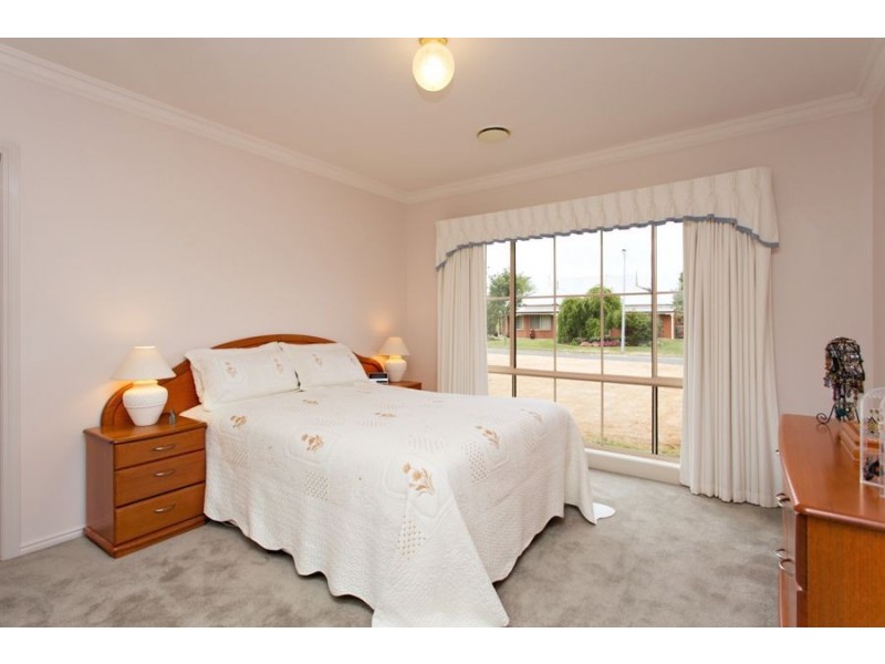 49 Elaine Avenue, Alfredton VIC 3350