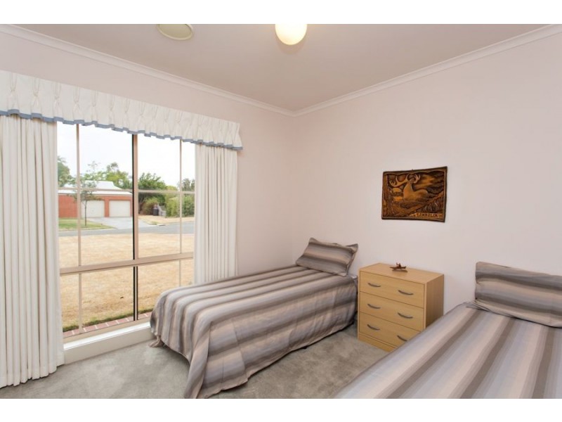 49 Elaine Avenue, Alfredton VIC 3350