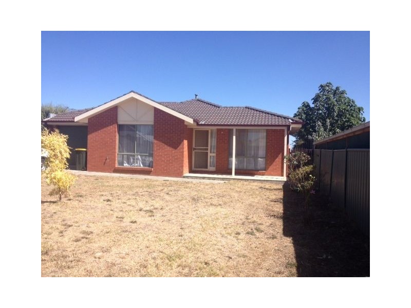 11 Castle Court, Ballarat East VIC 3350