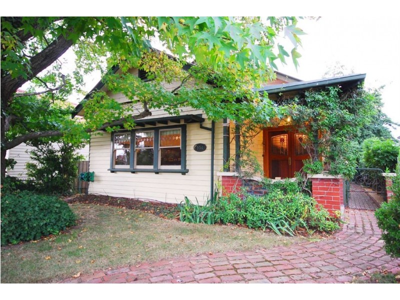 104 Lexton Street, Lake Wendouree VIC 3350