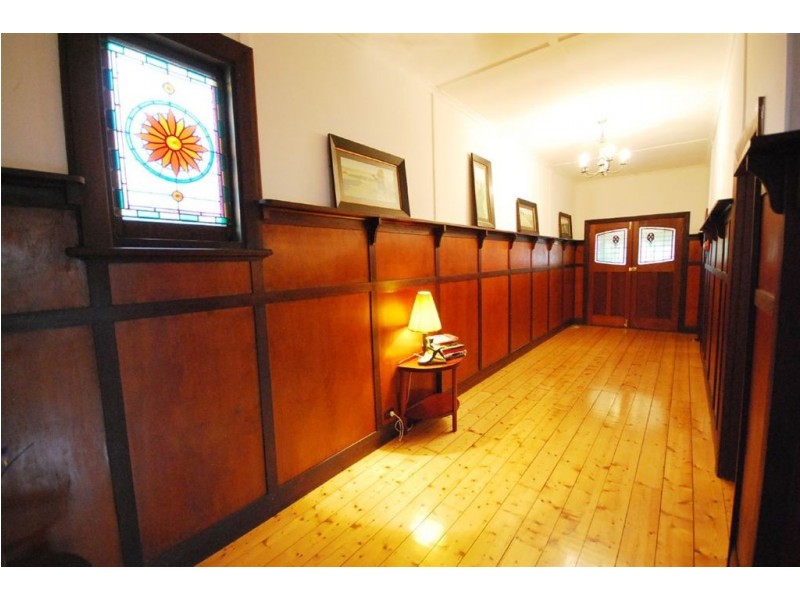 104 Lexton Street, Lake Wendouree VIC 3350