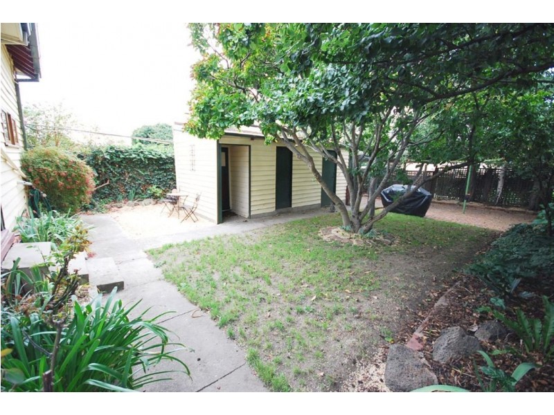 104 Lexton Street, Lake Wendouree VIC 3350