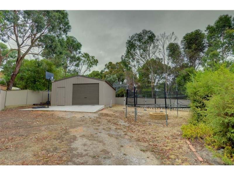 6 Hakea Court, Mount Helen VIC 3350