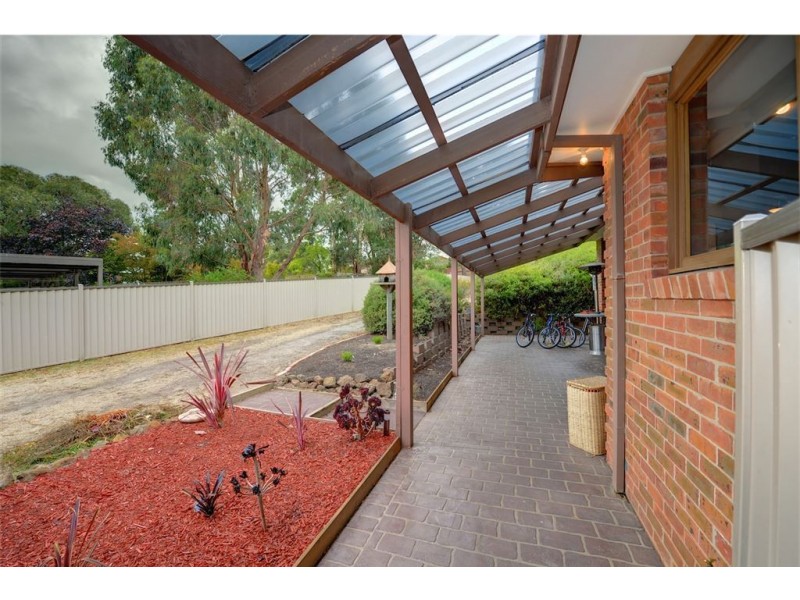 6 Hakea Court, Mount Helen VIC 3350