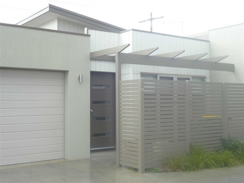 16 Latitude Court, Ballarat East VIC 3350