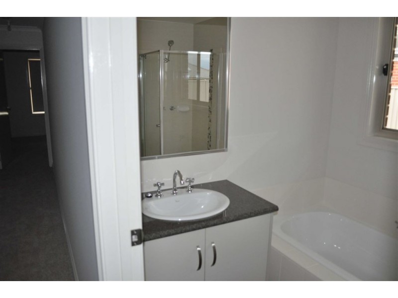 6 Oberon Street, Alfredton VIC 3350