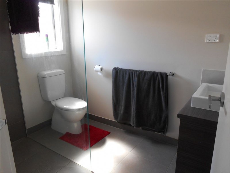 6 Duchess Drive, Delacombe VIC 3356