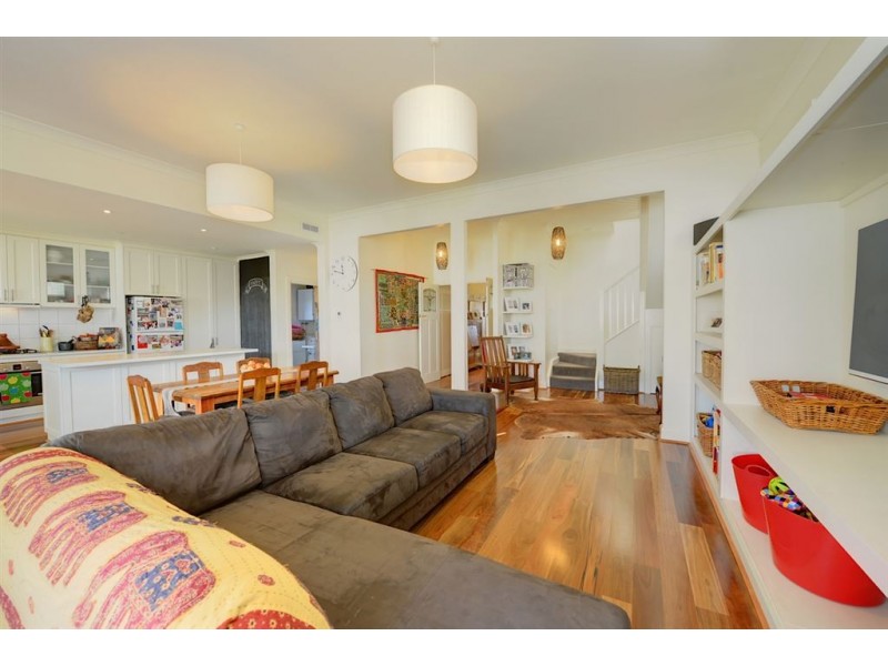 39 Nightingale Street, Newington VIC 3350