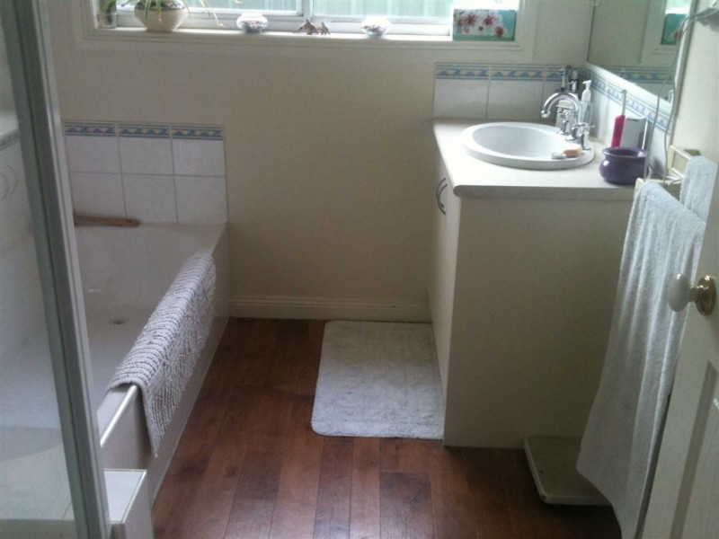 11 St Johns Wood, Lake Gardens VIC 3355