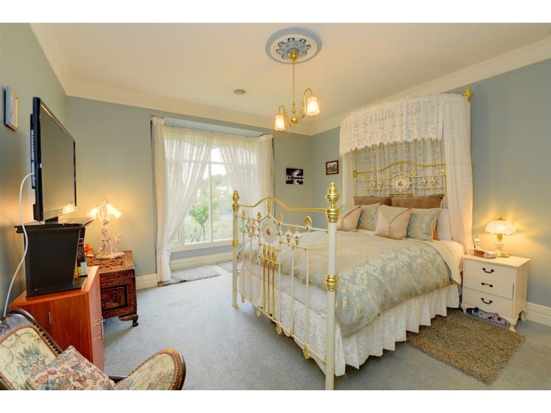 6 Franklin Court, Alfredton VIC 3350