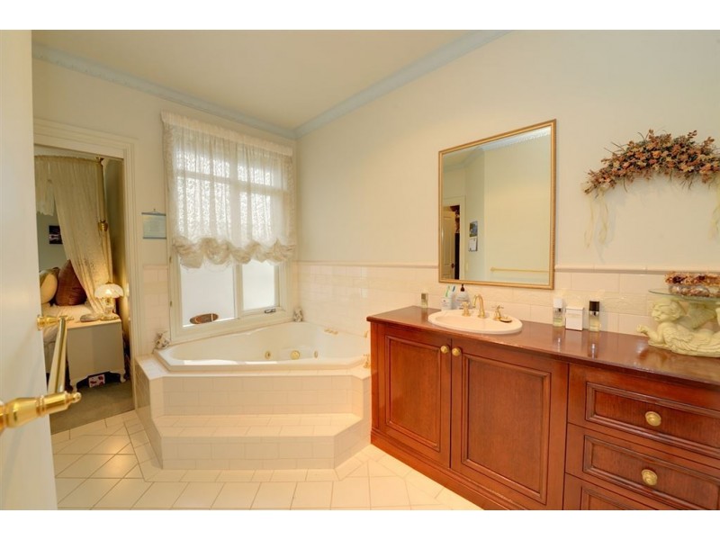 6 Franklin Court, Alfredton VIC 3350